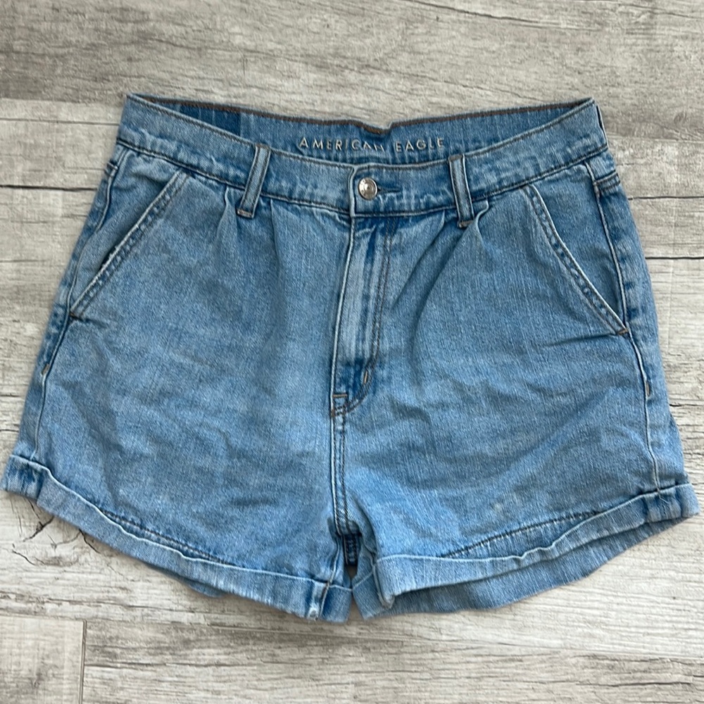 American‎ Eagle Mom Short Pleated Paper Bag Jean Shorts Womens Size 6 Cuffed